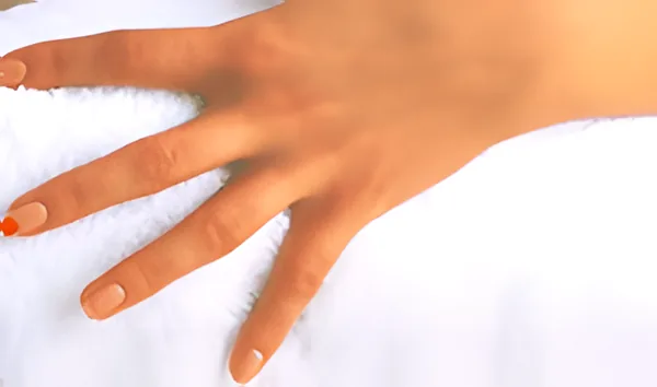 Sơ đồ huyệt Trung Xung